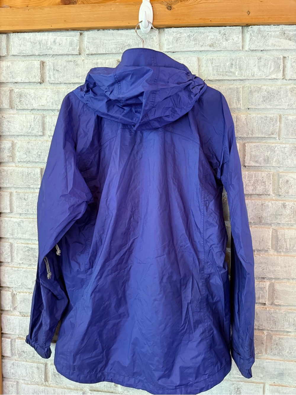 Vintage Patagonia Purple Lightweight Rain Jacket with Hood - Picture 7 of 9